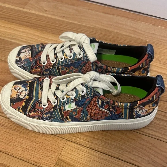 Cariuma Hokusai Sneakers Women - Picture 1 of 8